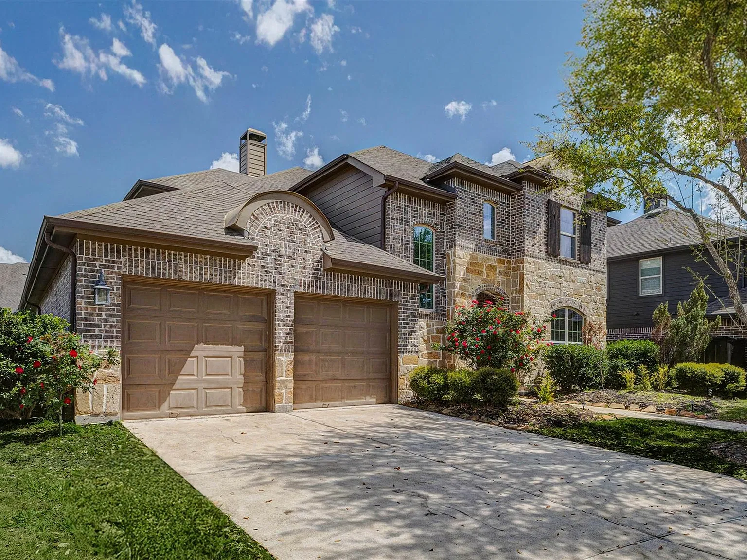 4 bed, 4.5 bath, 3446 sqft, $3,750 — Photo 2