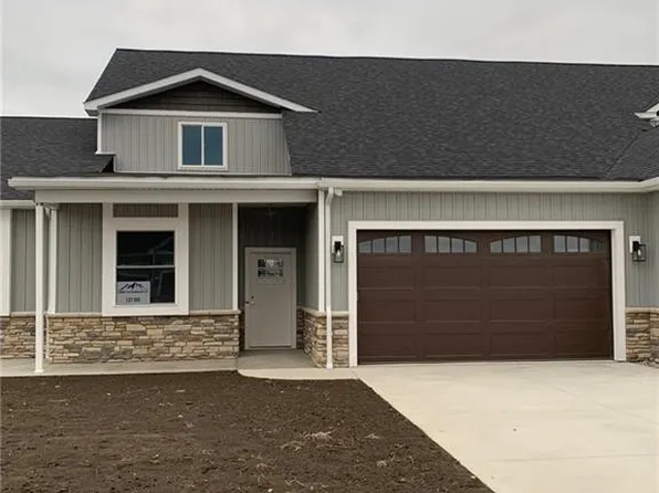 197 E Bridge Rd, Northwood, OH 43619