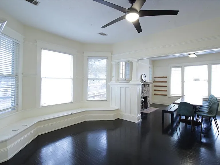 834 E University Ave — Photo 6