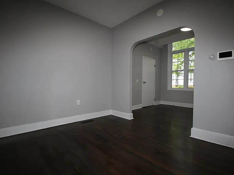 17 Boswell Ave #2 — Photo 3