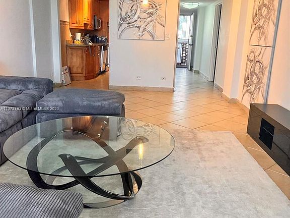5th image of 3660 NE 166th St APT 510