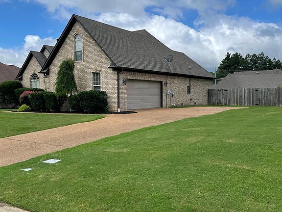 2nd image of 25 Kambridge Dr