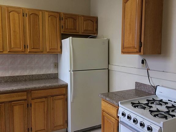 5th image of 1471 Jackson St APT 9