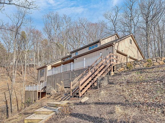 3rd image of 5157 Remington Rd