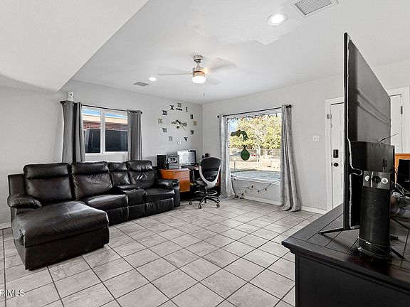 3rd image of 8301 Mount Whitney Dr