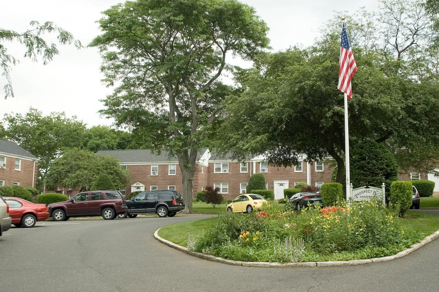 Prospect Hill Apartments — Photo 2