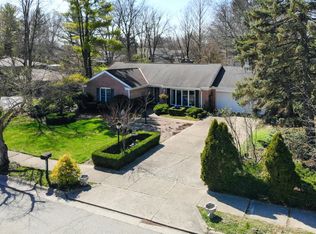305 Erickson Dr, Oxford, OH 45056
