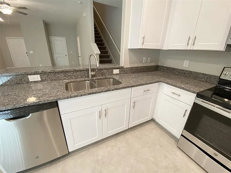 8533 Reedville St — Photo 11