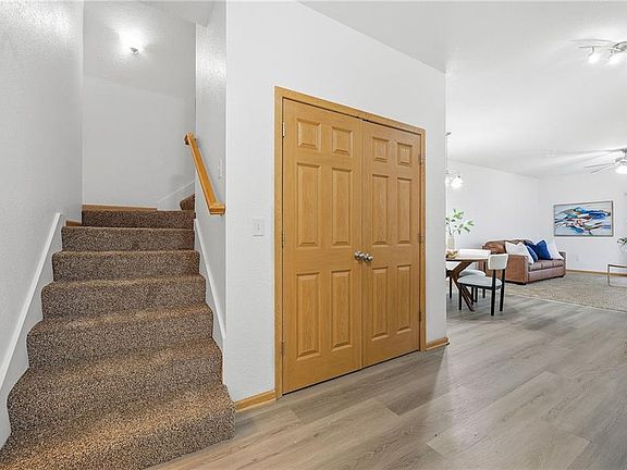 3rd image of 3320 N 103rd Pl