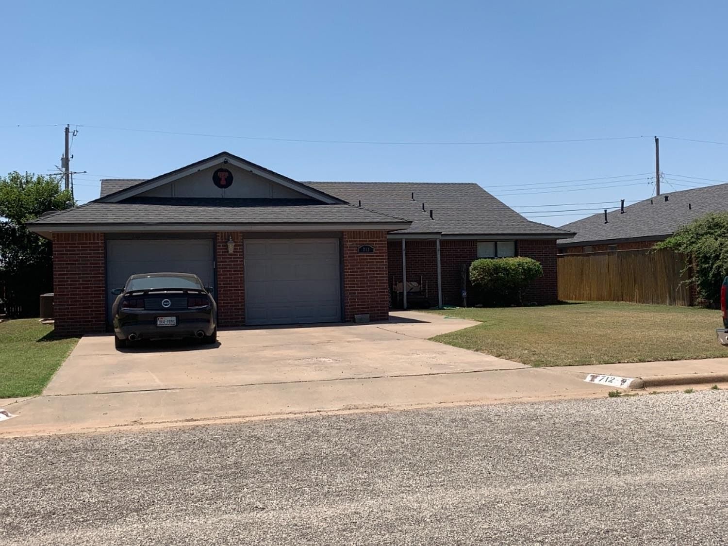 712 Poplar St, Levelland, TX 79336 Zillow