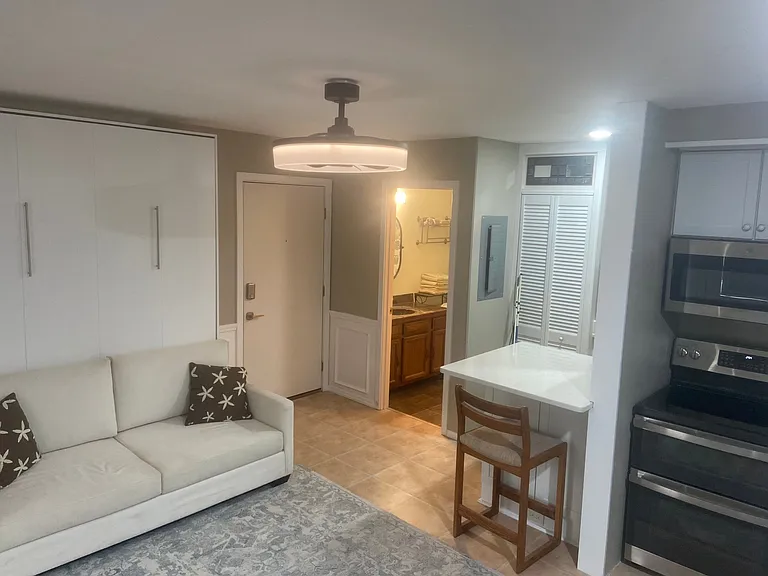 6125 Harbourside Dr — Photo 12