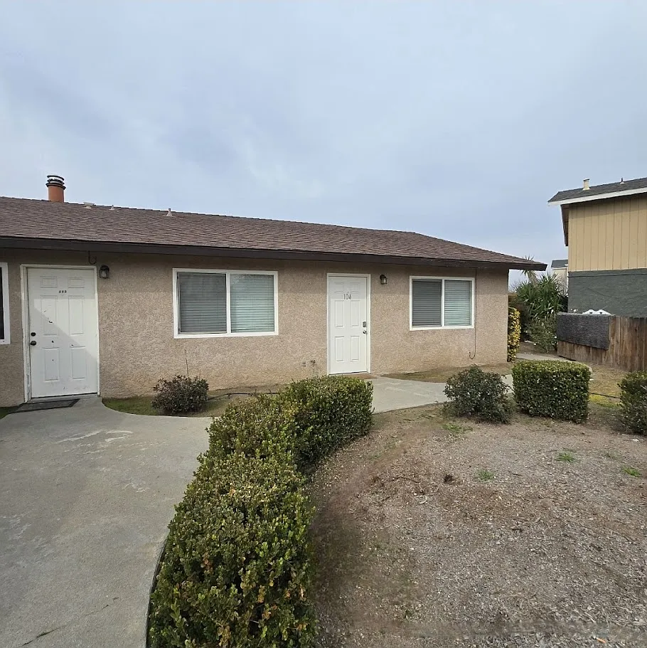 2 bed, 950 sqft, $1,500 — Photo 1