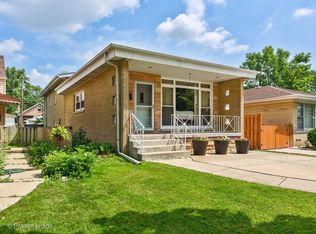 3838 W Estes Ave, Lincolnwood, IL 60712