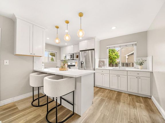 4th image of 1116 Oakbluff Ct