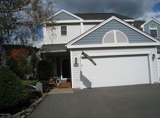 4035 Somerset Ct, Milford, PA 18337