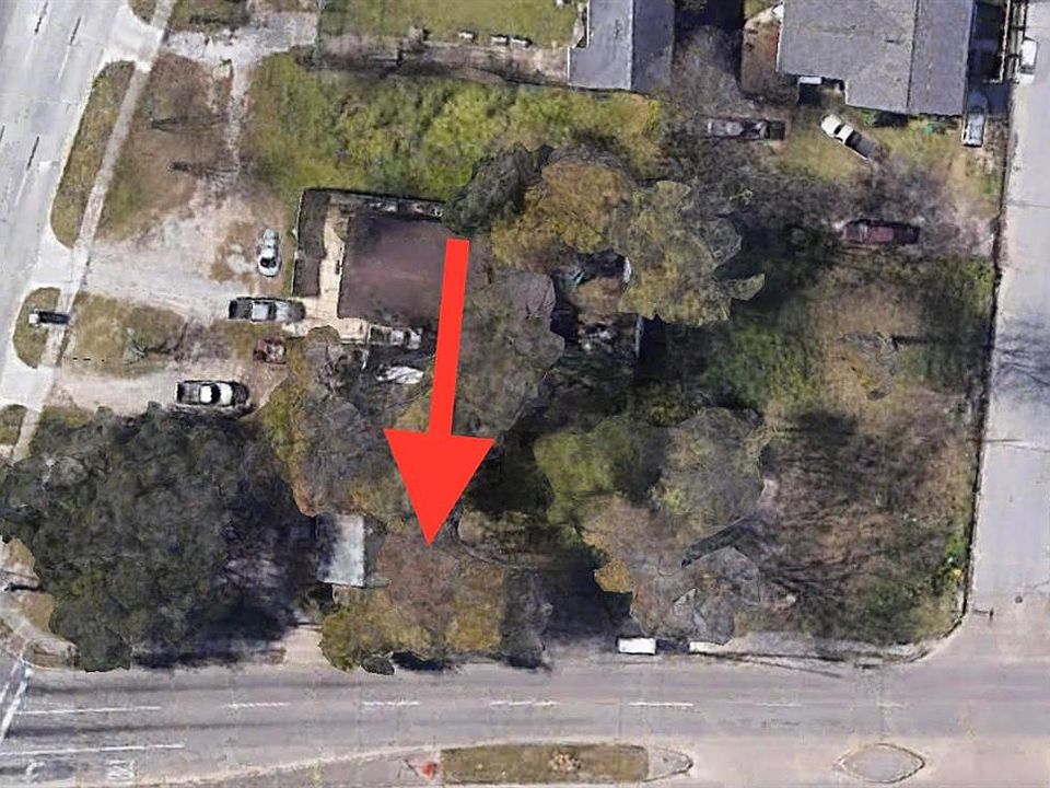 1st image of 3105 Airline Dr