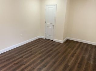 242 W Bacon St, Pottsville, PA 17901