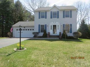 556 Victory Cir, Ballston Spa, NY 12020