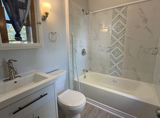 18101 Martin Ave APT 2D, Homewood, IL 60430