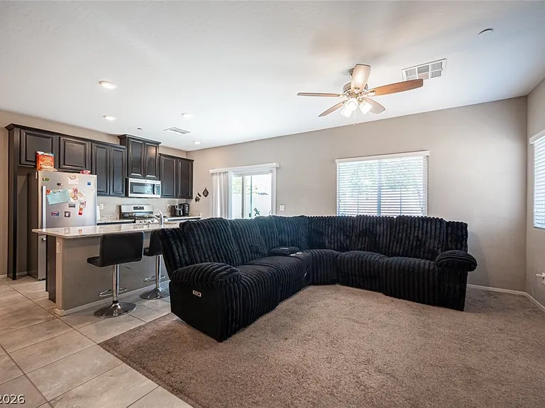 2715 Amazing Meadows Ave #1182 — Photo 6