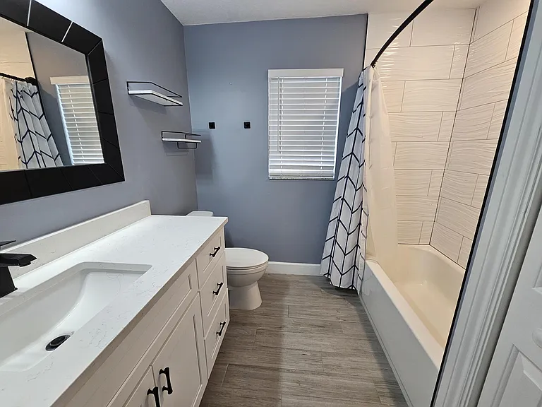 6131 Robinson St — Photo 11