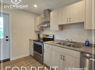 12 Harvey St #1, Tillsonburg, ON N4G 3J6