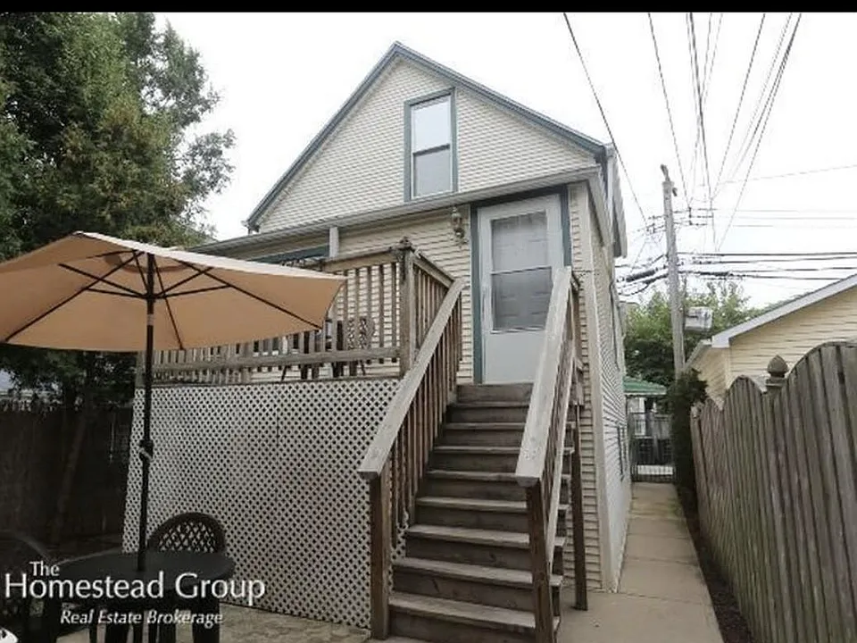 3341 N Bell Ave #COACH HOUSE