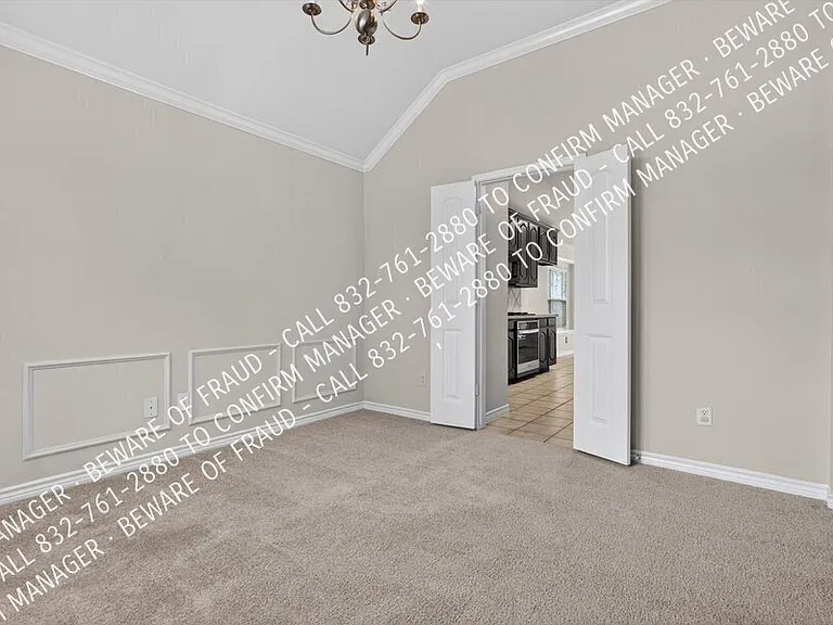12079 Kingsville Dr — Photo 9