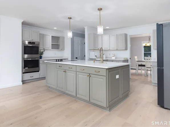 43 Tamarack Road, New Milford, CT 06776