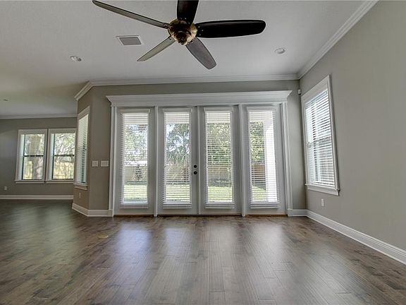 5th image of 4428 W Lawn Ave