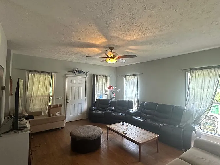 197 Marlin St — Photo 10