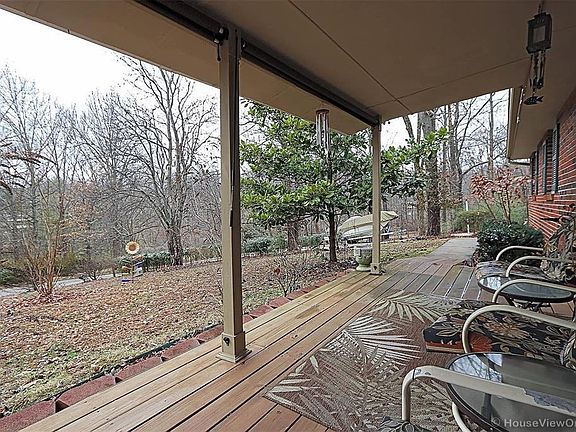 3rd image of 2756 Oakshire Cir