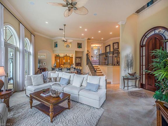 4th image of 27600 Marina Isle Ct