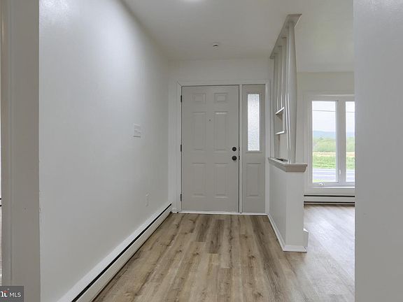 2nd image of 231 W Main St