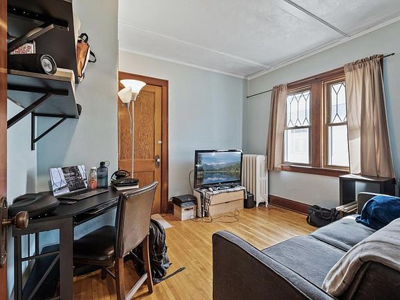 5th image of 1597 Charles Ave #2
