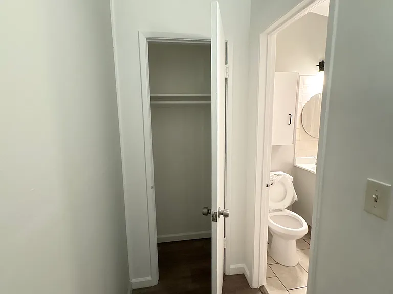 7253 Vineland Ave — Photo 11