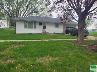 318 S Cannon St, Paullina, IA 51046