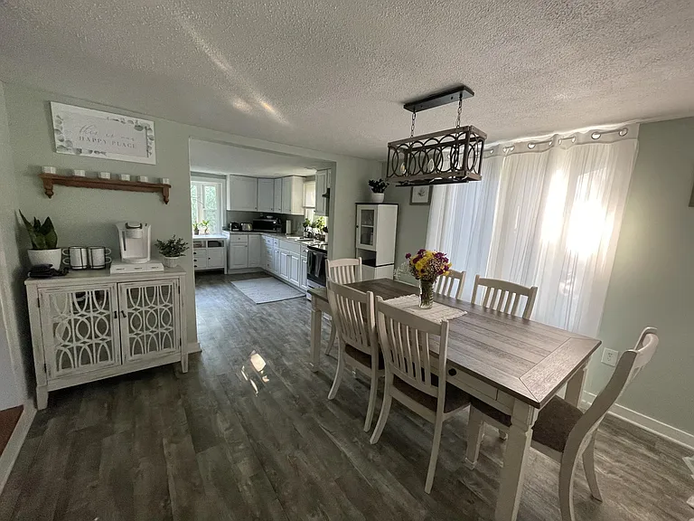 250 Wells Rd — Photo 3