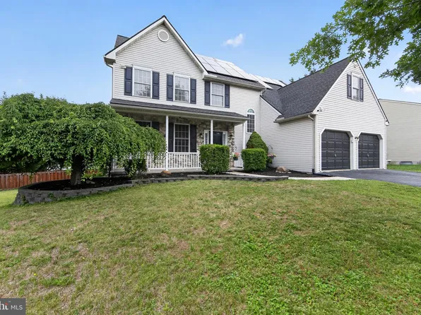 401 W Morlatton Rd, Douglassville, PA 19518