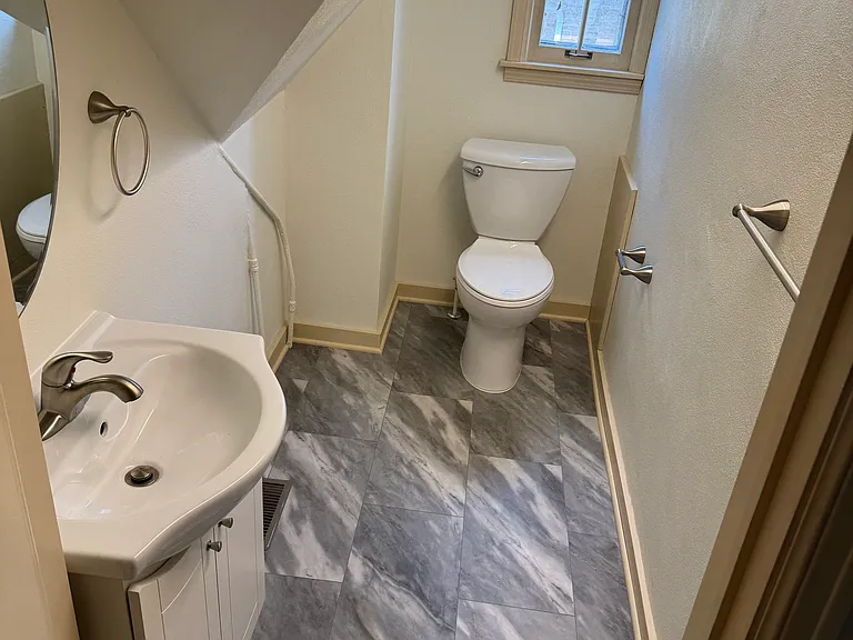 1205 N Appleton St — Photo 18