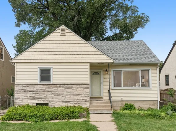 5045 Upton Ave N, Minneapolis, MN 55430