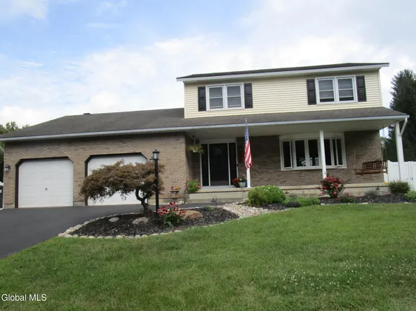 300 Debbie Drive, Schenectady, NY 12306