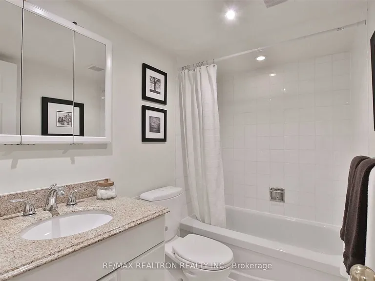 77 Maitland Pl #326 — Photo 25