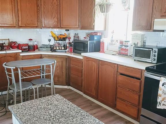 4th image of 8010 Pueblo Dr