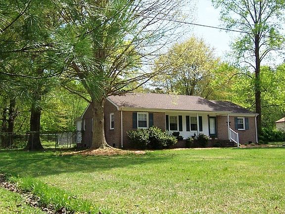 4th image of 713 Washington Dr