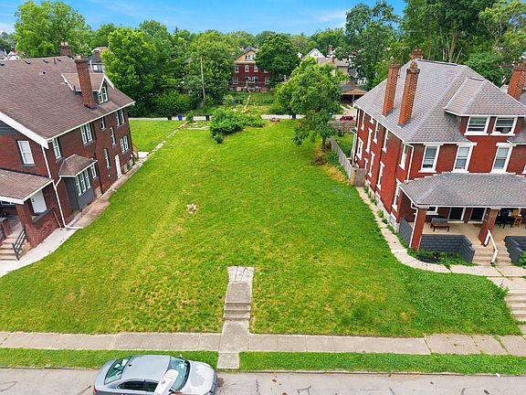 2nd image of 921 S Champion Ave
