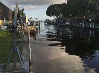 623 Poinsettia Ave, Ellenton, FL 34222