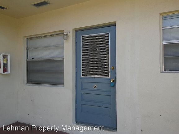 2nd image of 125 SW 5th Ct #5564249