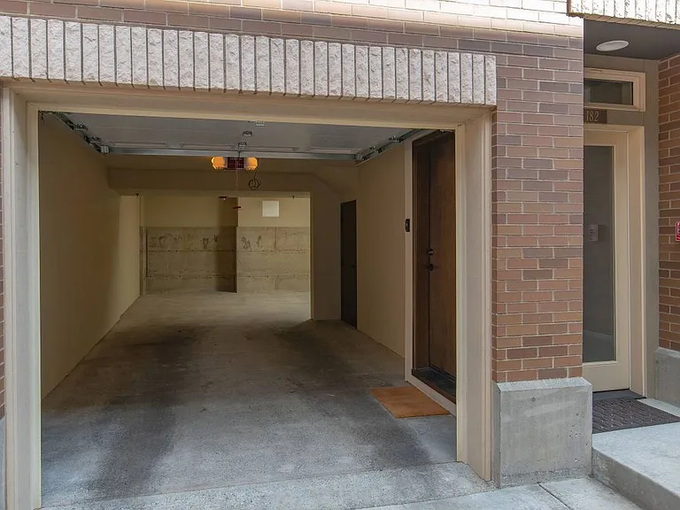 184 Madrona Way NE — Photo 13