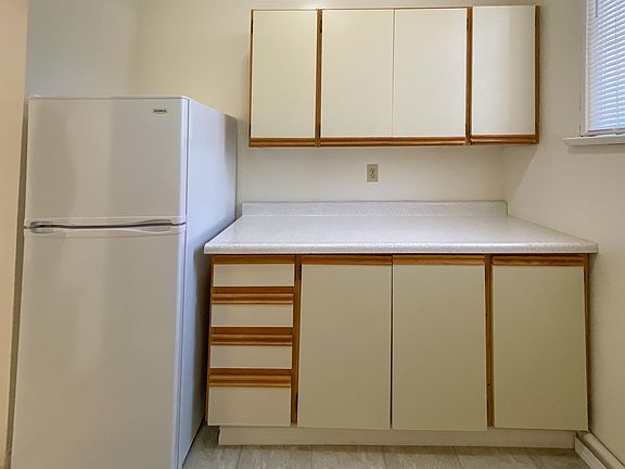 5th image of 1622 15th Ave #4